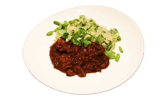 Snijbonenstamppot met boeuf bourguignon